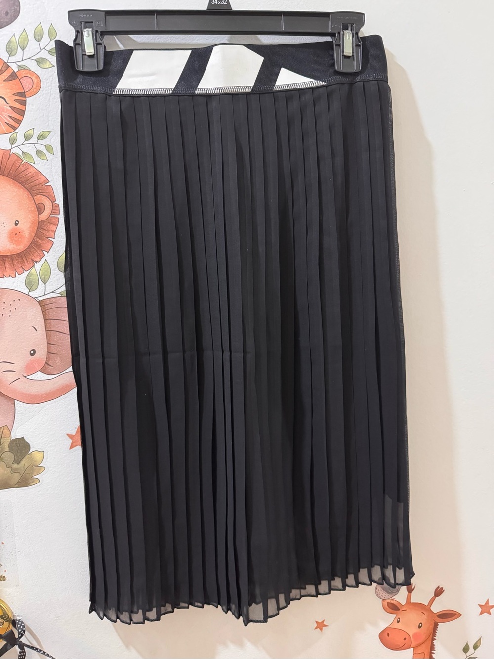 Addidad Pleated Black Women's Skirt - Classic Elegance